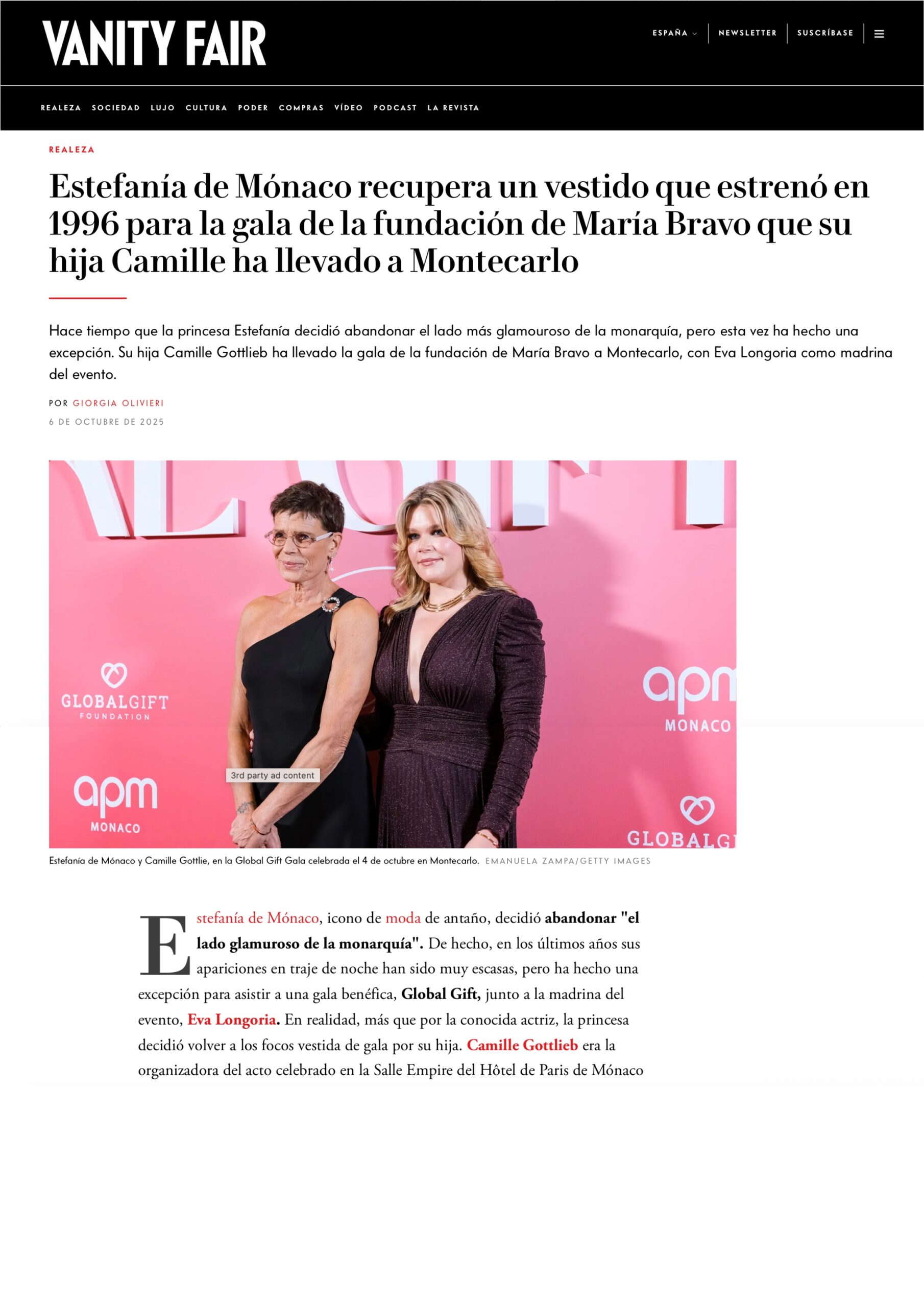 Published in Vanity Fair, article “Estefanía de Mónaco recupera un vestido que estrenó en 1996 para la gala de la fundación de María Bravo que su hija Camille ha llevado a Montecarlo”, [2025]. Documentary photography by Emanuela Zampa. Screenshot of the original editorial layout, preserving image placement and credits.