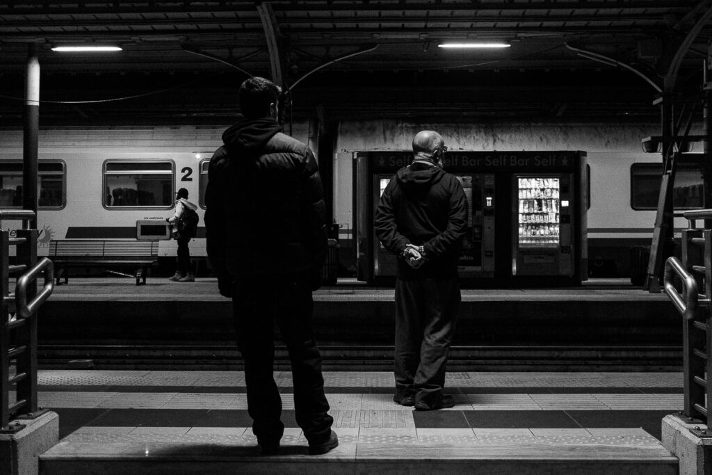 Opposed by institutions and law enforcement, international solidarity groups self-organize to support migrants arriving in Ventimiglia, meeting them on the last train to reach them before those who may exploit their vulnerability.