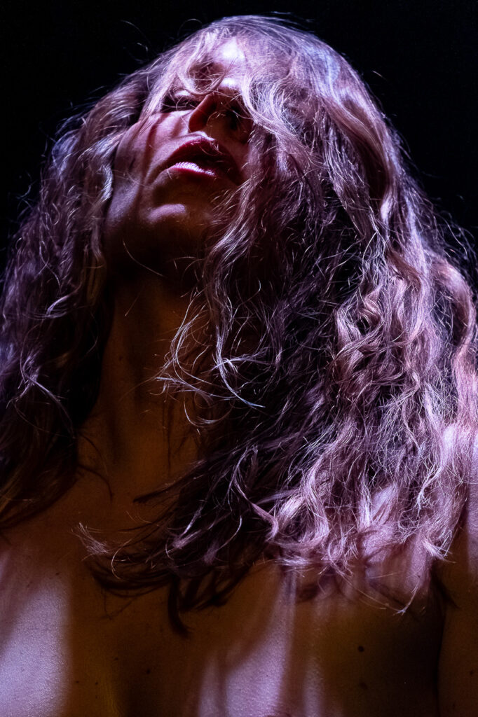 Tania Hinz performing in Genova, 2026