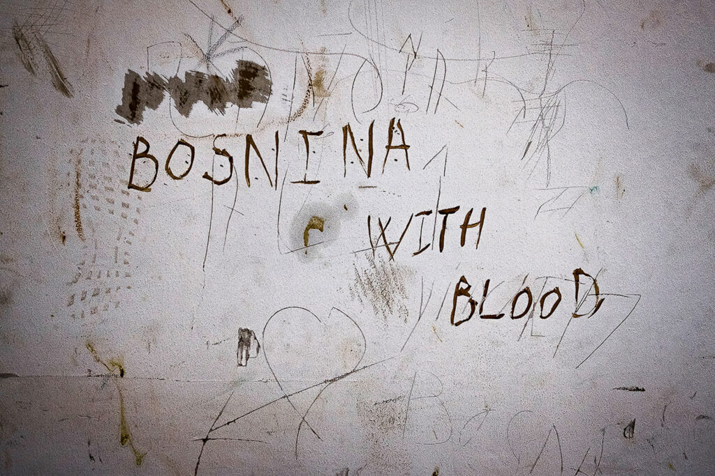 In these places of despair and possible death, leaving a trace of one’s passage, life and humanity becomes a necessity in order not to be forgotten. Miral refugees camp, Velika Kladusa, Bosnia Herzegovina, 2019